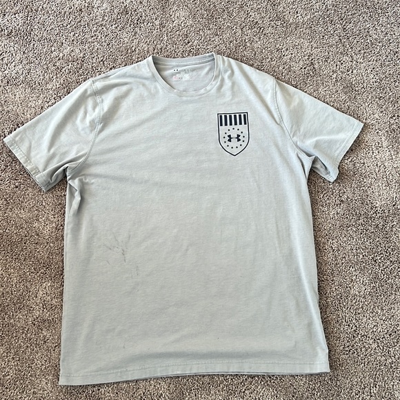 Under Armour T Shirt - Picture 1 of 6
